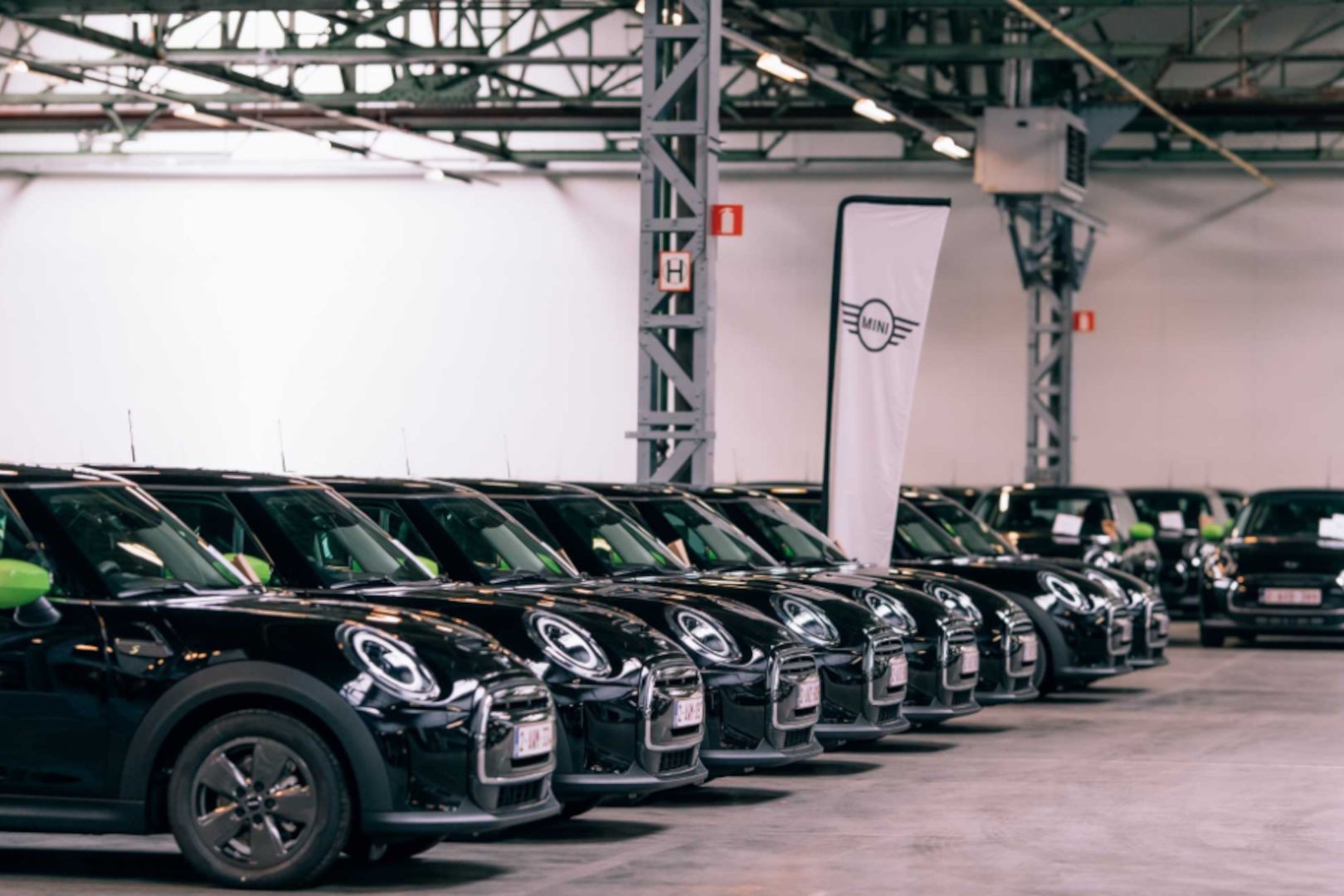 KOMPANIJE TRAŽE ODRŽIVA REŠENJA: ZAPOSLENIMA KUPUJU ELEKTRIČNI „MINI“